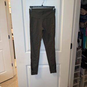 Athleta Olive Green Leggings with Mesh Detail  Size XS